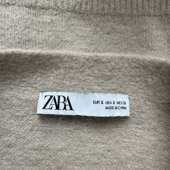 Zara Alpaca and Wool Blend Cropped Sweater - Picture 9 of 10